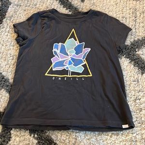 Lightly worn, O’Neil Graphic T. Girls Large. Dark grey with flower picture.